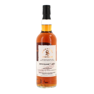 Ce single malt du Speyside, distillé en 2011 et vieilli pendant 13 ans en fûts de sherry Oloroso, est embouteillé à 57,1% dans la gamme 100 Proof. Avec un profil aromatique complexe, il offre des notes d’orange confite, de chocolat, de pain d’épices et de chêne. En bouche, la marmelade, le café torréfié et les épices douces s’harmonisent pour une expérience gustative profonde. La finale, légèrement fumée et longue, témoigne du savoir-faire raffiné d'une distillerie emblématique du Speyside, reconnue pour ses whiskys de grande qualité.